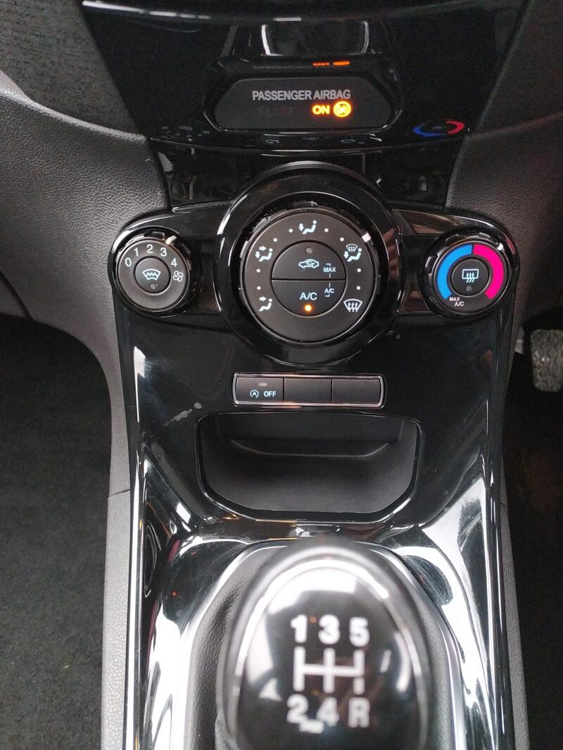 FORD FIESTA