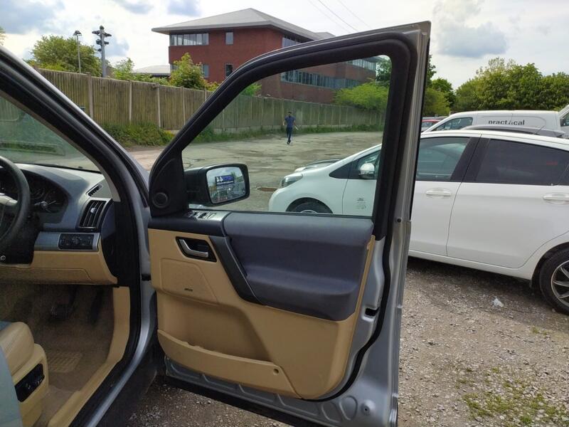 LAND ROVER FREELANDER 2