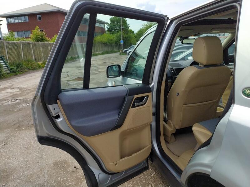 LAND ROVER FREELANDER 2