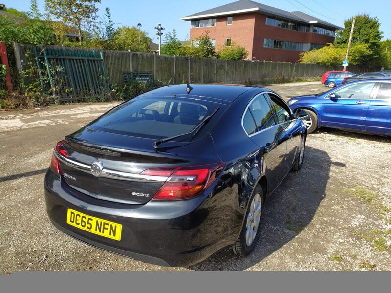 VAUXHALL INSIGNIA