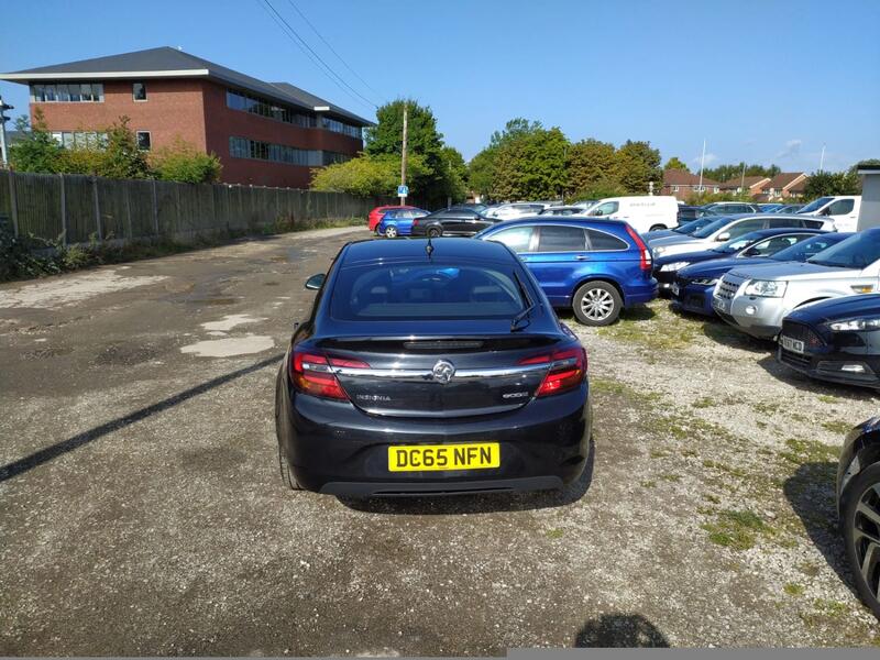 VAUXHALL INSIGNIA