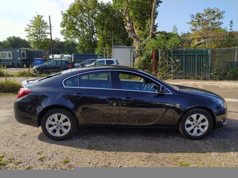 VAUXHALL INSIGNIA
