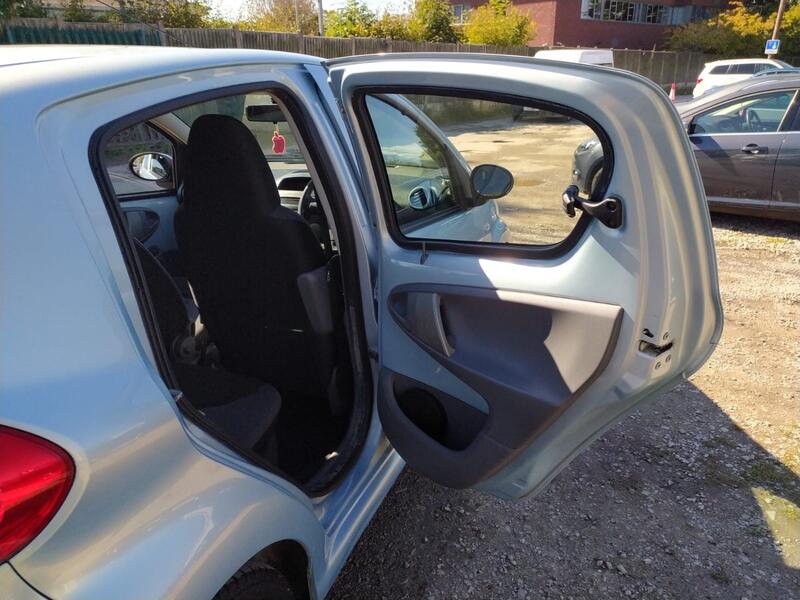 TOYOTA AYGO