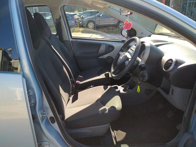 TOYOTA AYGO
