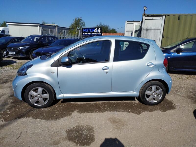 TOYOTA AYGO