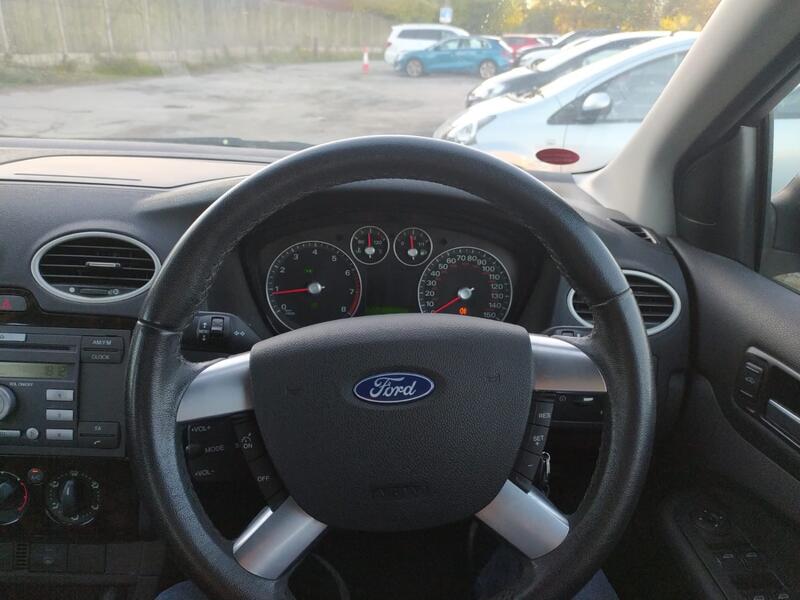 FORD FOCUS
