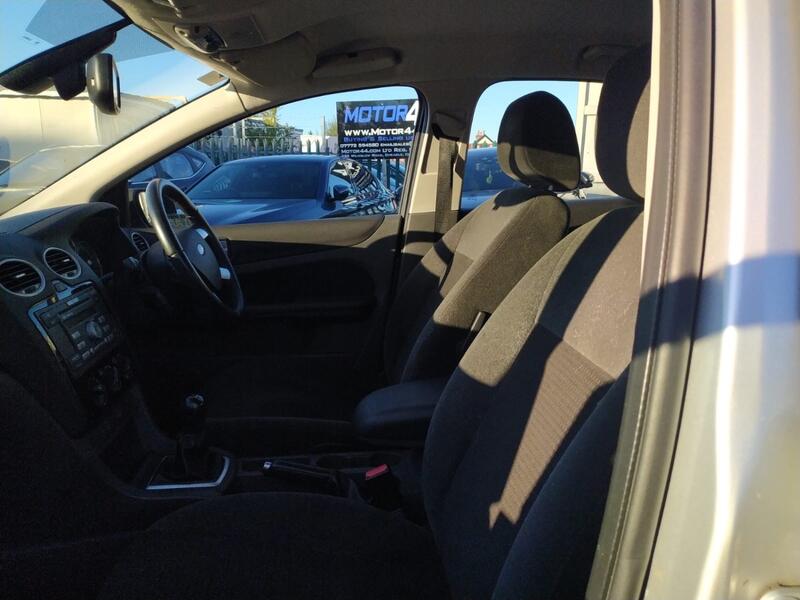FORD FOCUS