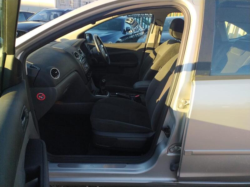 FORD FOCUS