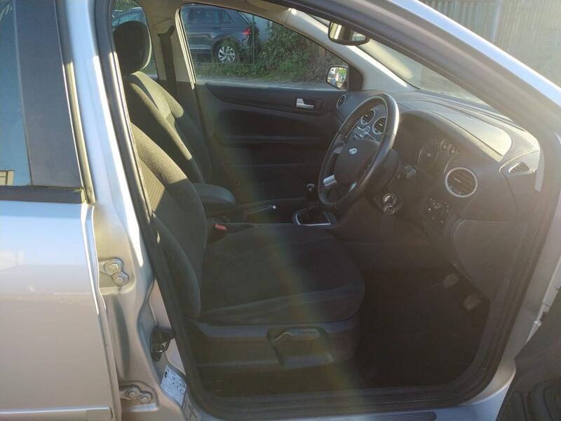 FORD FOCUS