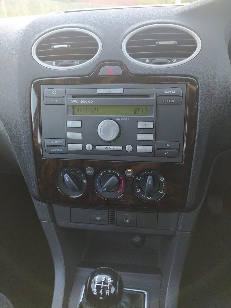 FORD FOCUS