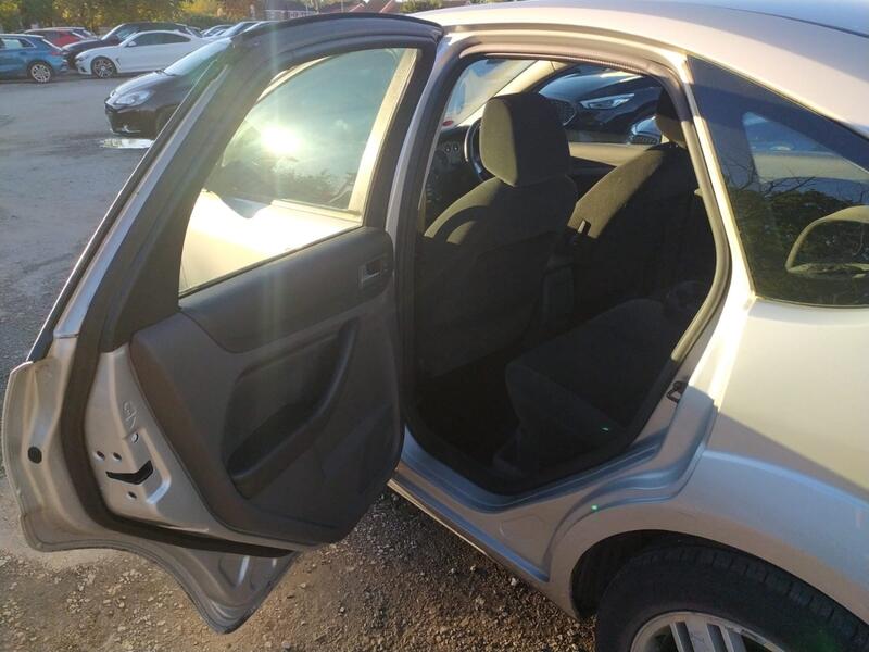 FORD FOCUS