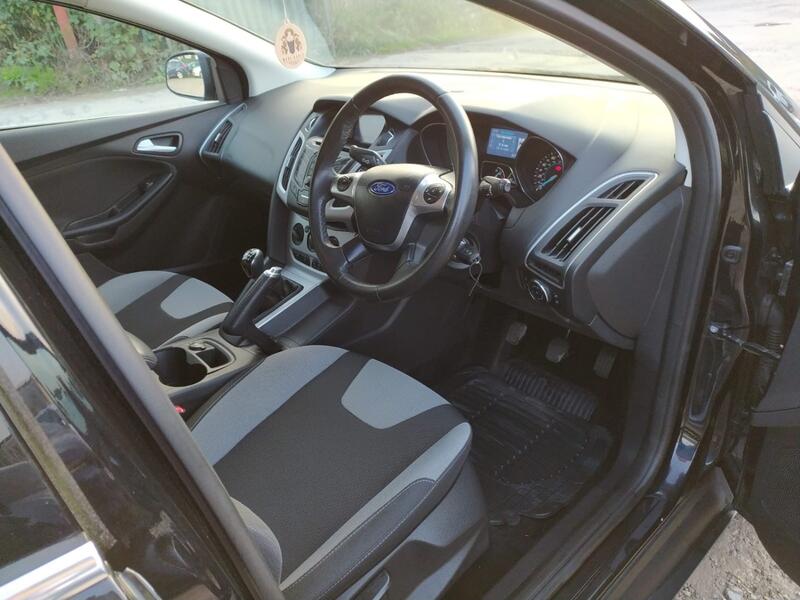 FORD FOCUS