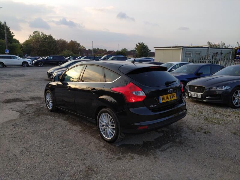 FORD FOCUS