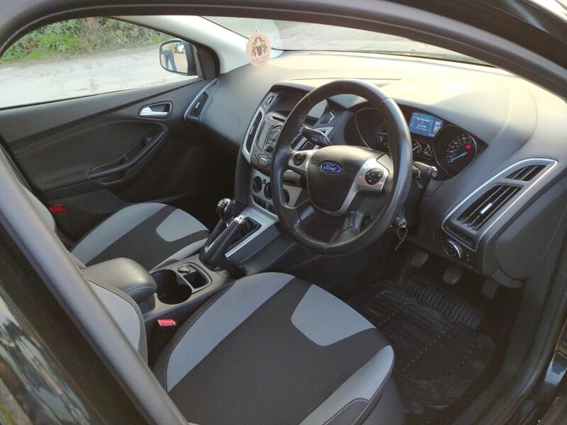 FORD FOCUS