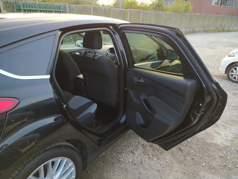 FORD FOCUS