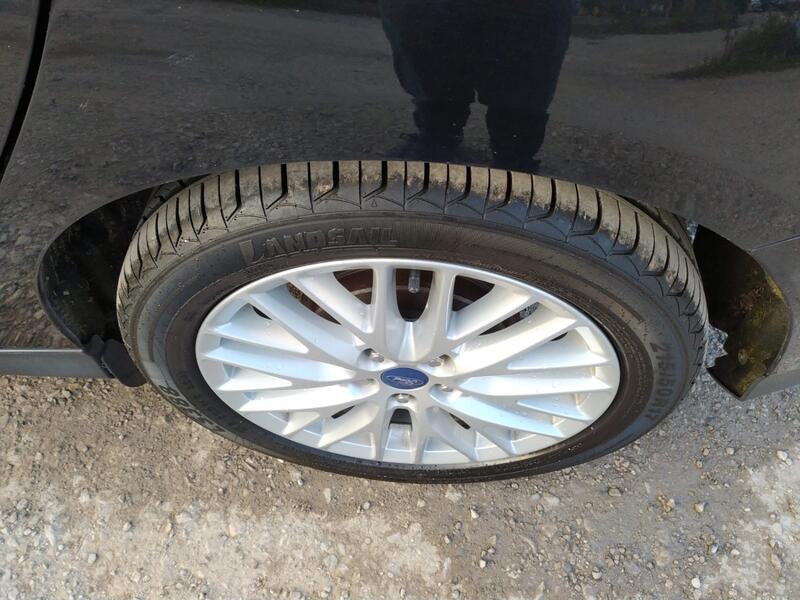 FORD FOCUS