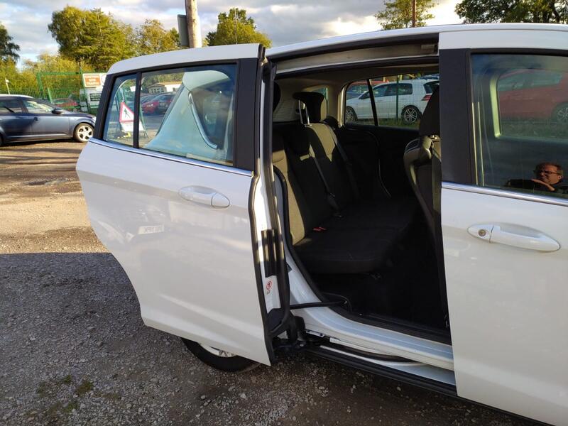FORD B-MAX