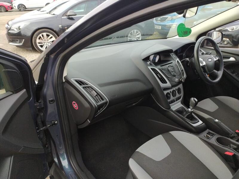 FORD FOCUS