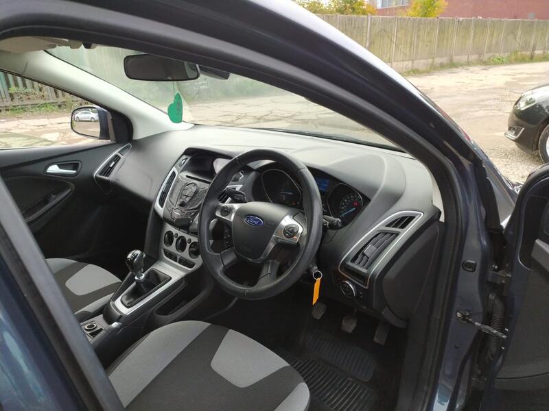 FORD FOCUS
