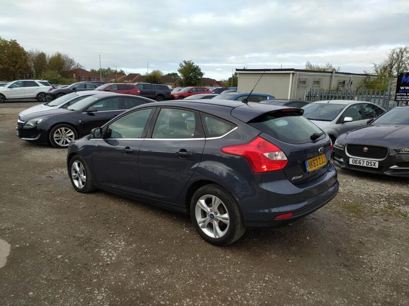 FORD FOCUS