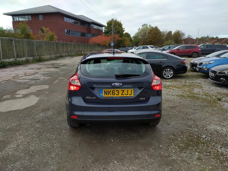 FORD FOCUS
