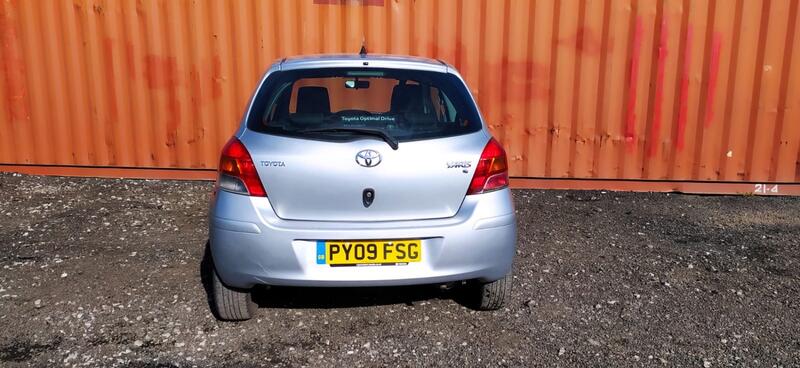 TOYOTA YARIS